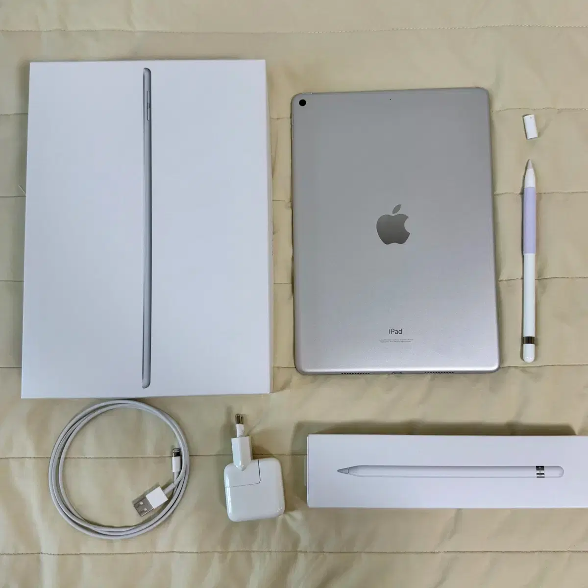 iPad Air(第三世代)64GB シルバー、Apple Pencil(第一) iPad Air 3